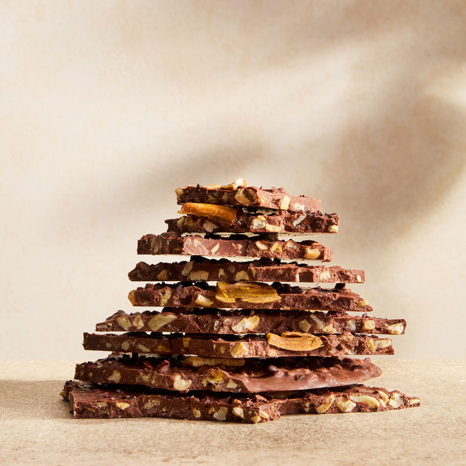 Chocolate Quebra Quebra Banana e Castanha de Caju Zero Adição de Açúcares a Granel | 100g - Foto 2